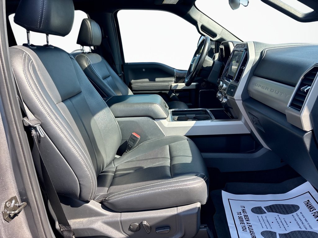 Used 2022 Ford F250 Lariat w/ Black Appearance Package AWD/4WD image 13