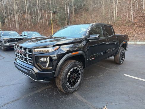 New 2026 GMC Canyon AT4 AWD/4WD image 2