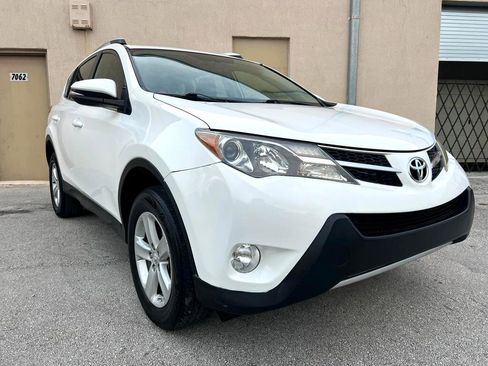 Used 2013 Toyota RAV4 XLE image 4
