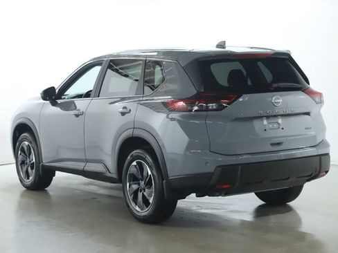 Certified 2026 Nissan Rogue SV w/ Cold Weather Package AWD/4WD image 40