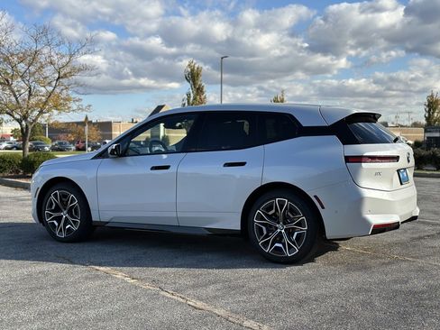 New 2026 BMW iX xDrive45 w/ Premium Package image 5