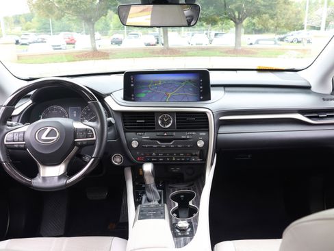 Certified 2022 Lexus RX 350L Luxury image 16