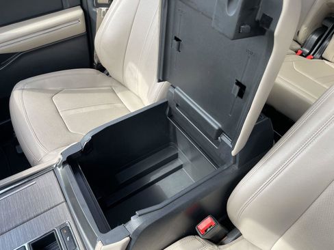 Used 2024 Ford Expedition Max Limited RWD image 30