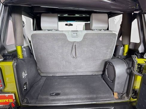 Used 2007 Jeep Wrangler Sahara w/ Dual Top Group image 21