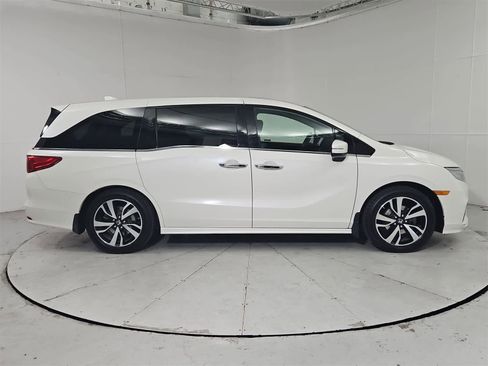 Used 2019 Honda Odyssey Elite image 7