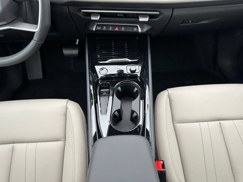 New 2026 Audi Q3 quattro 2.0T AWD/4WD image 11