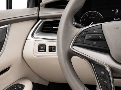 Used 2021 Cadillac XT5 Premium Luxury AWD/4WD image 38