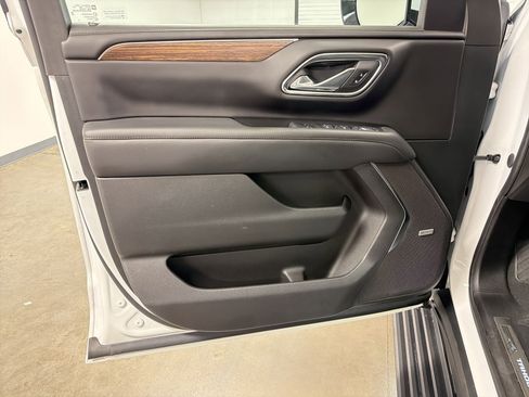 Used 2024 Chevrolet Tahoe High Country image 21