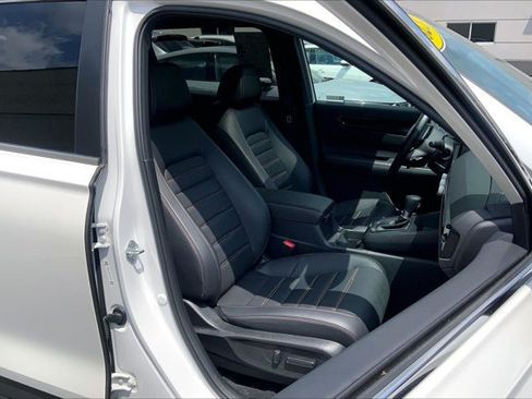 Used 2023 Honda CR-V Sport Touring image 6