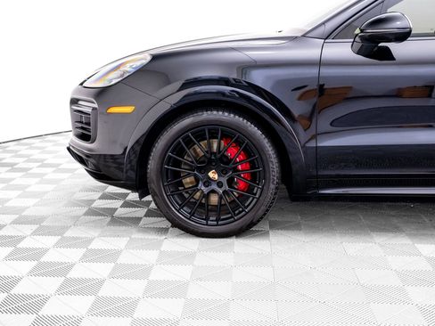 Certified 2023 Porsche Cayenne GTS AWD/4WD image 35