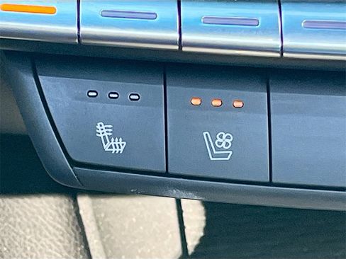 Used 2022 Cadillac CT4 V w/ Navigation Package image 21