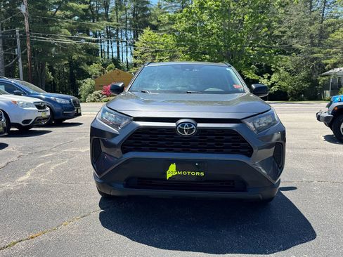 Used 2020 Toyota RAV4 LE w/ All Weather Liner Package AWD/4WD image 11