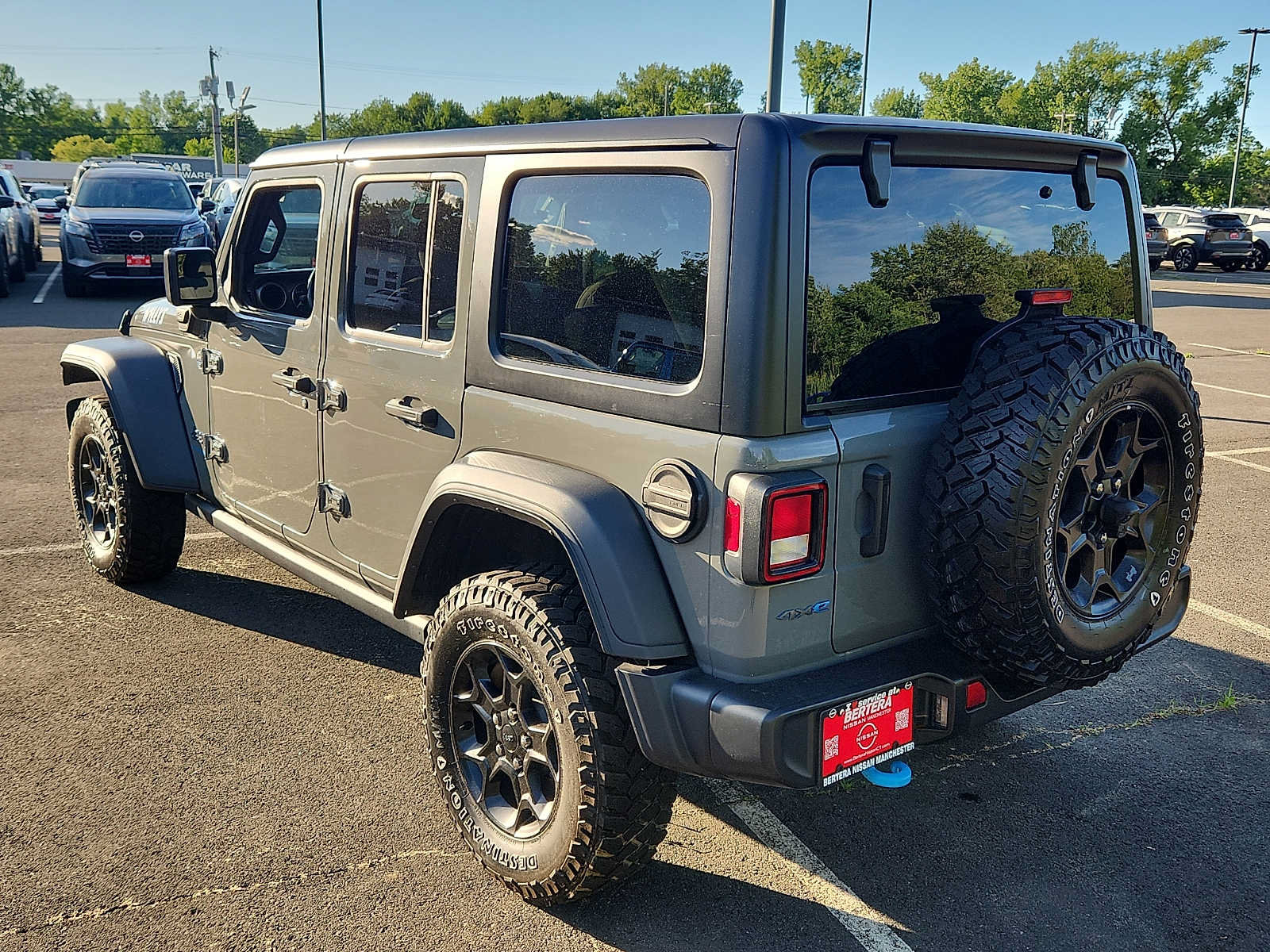 Used 2023 Jeep Wrangler Unlimited w/ Cold Weather Group AWD/4WD image 6