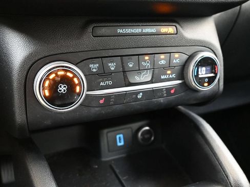 Used 2020 Ford Escape SEL AWD/4WD image 28