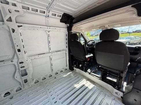 Used 2023 RAM ProMaster 2500 FWD image 23