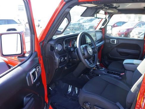 Certified 2025 Jeep Wrangler Unlimited Rubicon 4xe w/ Safety Group image 14