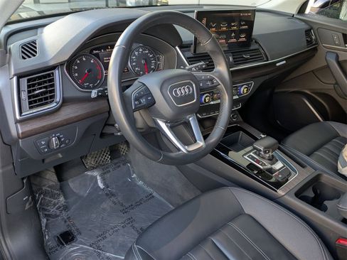 Used 2023 Audi Q5 2.0T Premium w/ Convenience Package image 15