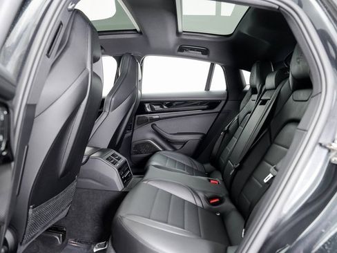 Used 2025 Porsche Panamera 4 image 24