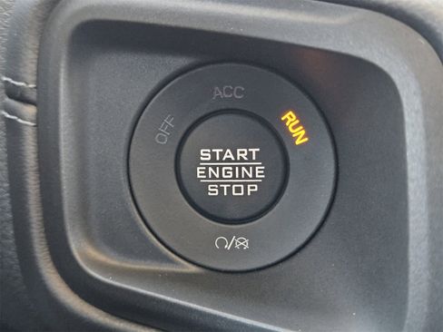 New 2025 Jeep Gladiator Rubicon w/ Convenience Group image 22