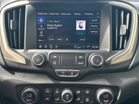 Used 2024 GMC Terrain Denali w/ Denali Premium Package AWD/4WD image 30