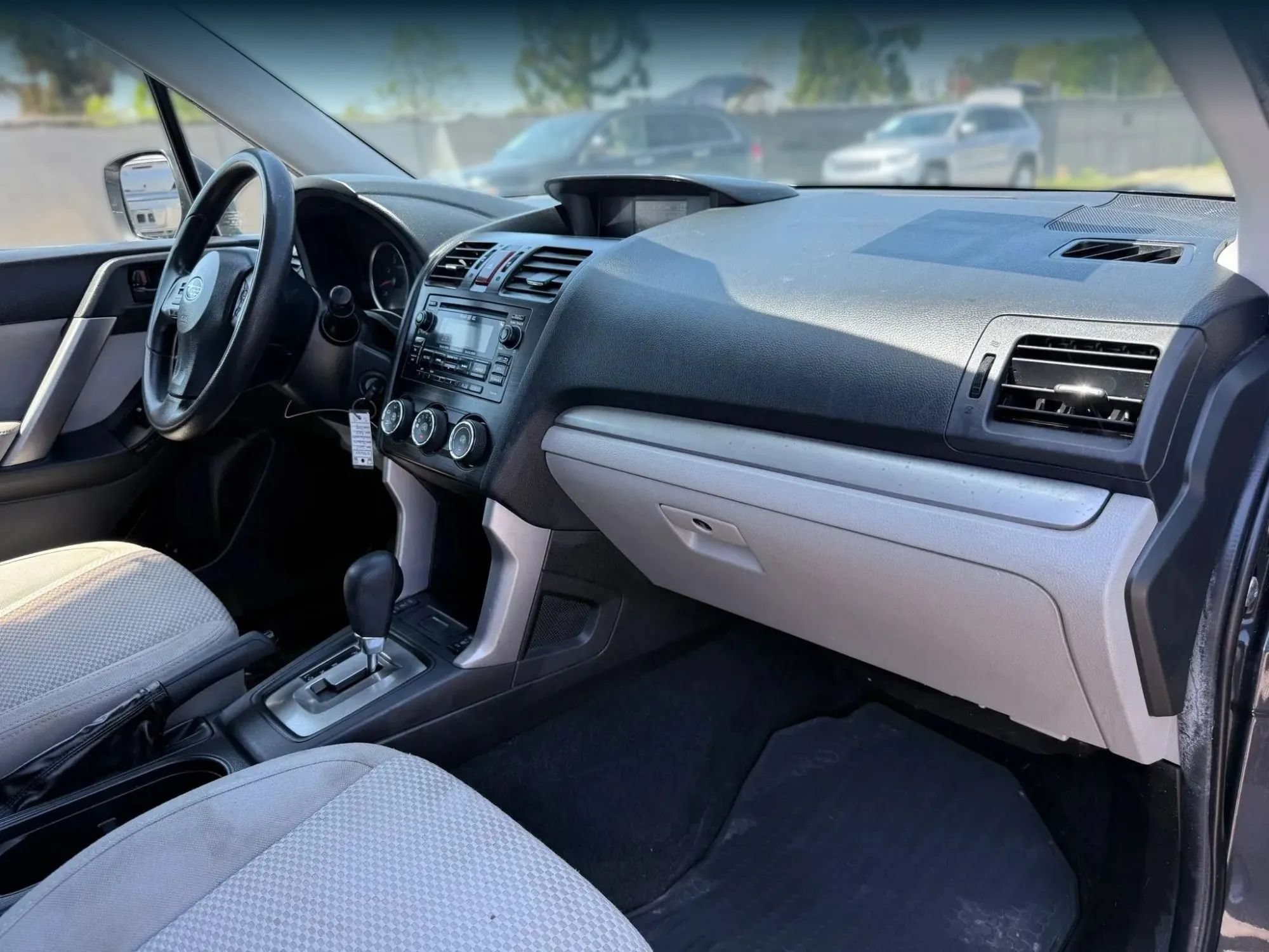 Used 2015 Subaru Forester 2.5i Premium w/ All-Weather Package AWD/4WD image 19