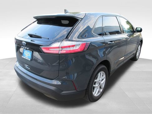 Used 2021 Ford Edge SE FWD image 5