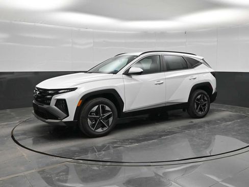 New 2026 Hyundai Tucson SEL w/ Tow & Go Package AWD/4WD image 1