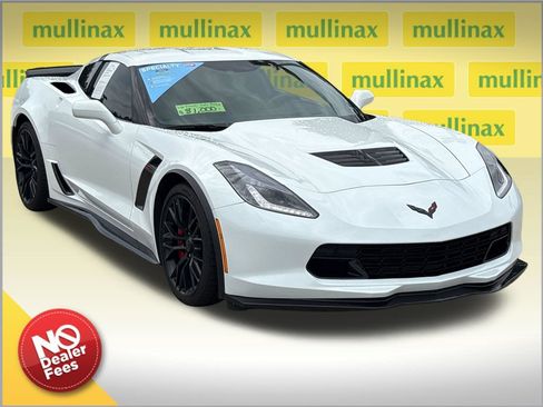 Used 2019 Chevrolet Corvette Z06 RWD image 1