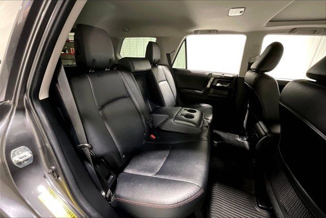 Used 2023 Toyota 4Runner TRD Off-Road Premium w/ Off Road Premium Plus Package AWD/4WD image 27