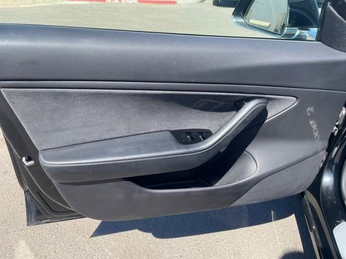 Used 2019 Tesla Model 3 Standard Range Plus image 15