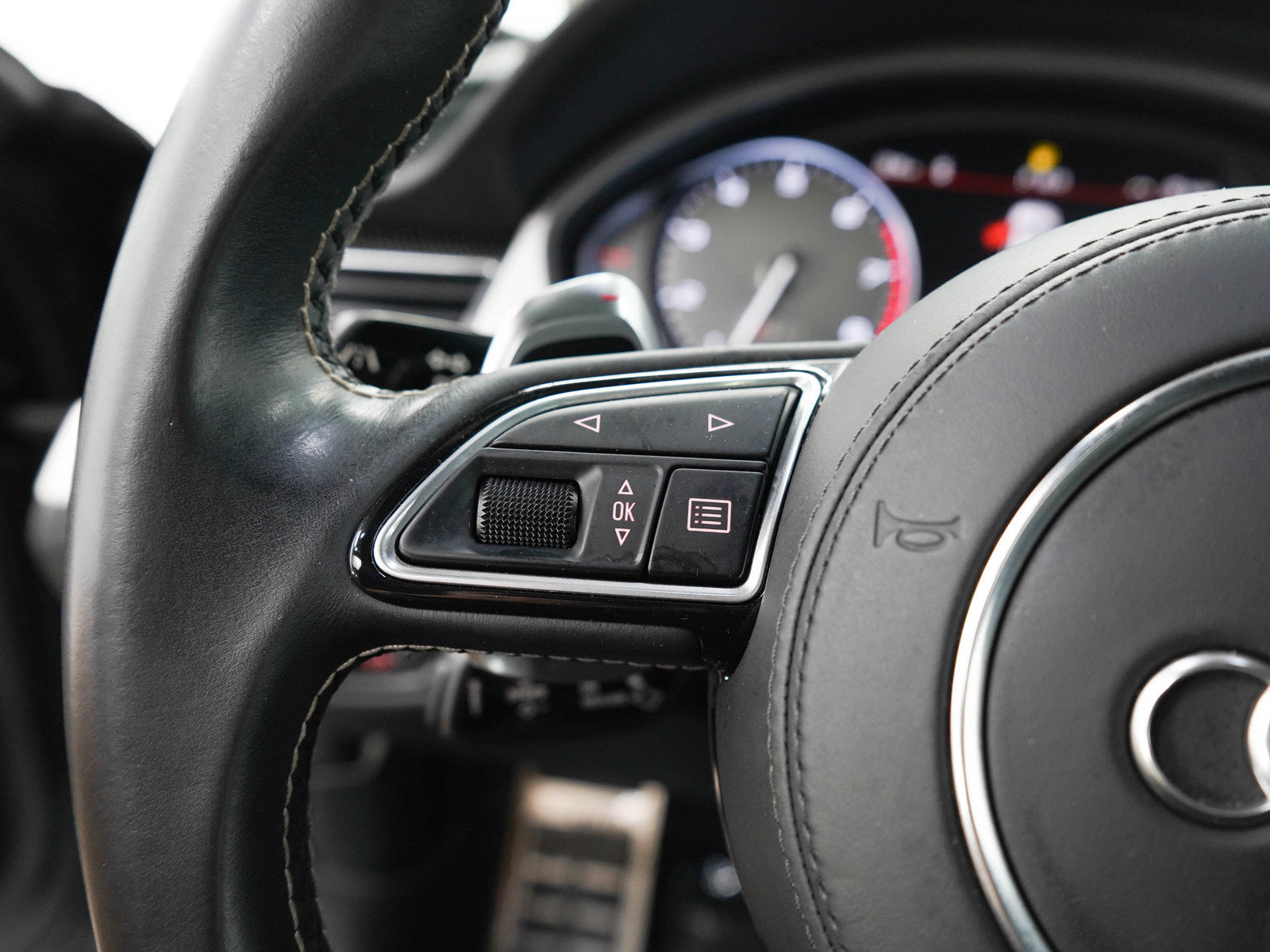 Used 2015 Audi S8 w/ Full Leather Package AWD/4WD image 27