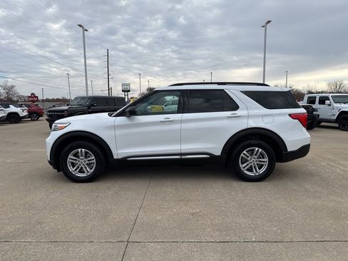 Used 2021 Ford Explorer XLT w/ Class III Trailer Tow Package image 4