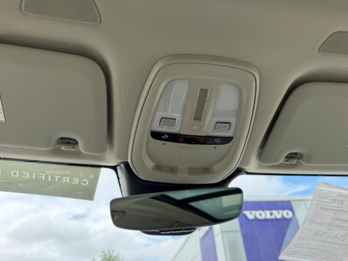 Certified 2023 Volvo XC60 B5 Plus FWD image 21