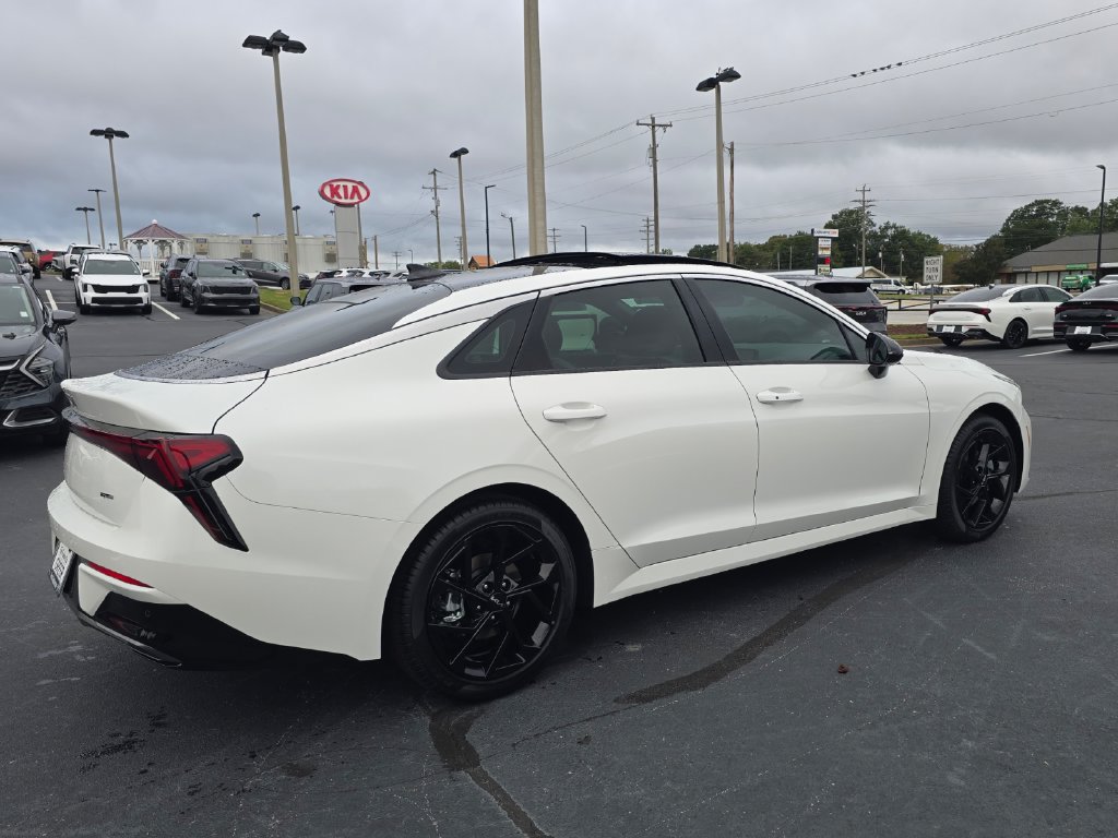New 2027 Kia K5 GT-Line image 3