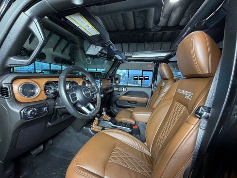 Used 2023 Jeep Wrangler Unlimited Rubicon 392 AWD/4WD image 21
