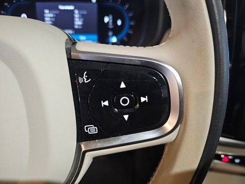 Certified 2025 Volvo V90 B6 Cross Country Plus image 21