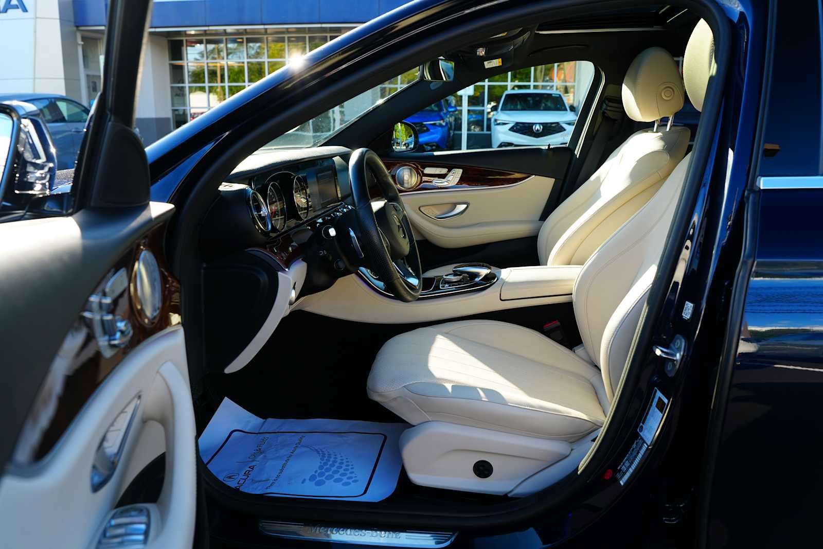 Used 2017 Mercedes-Benz E 300 4MATIC image 13