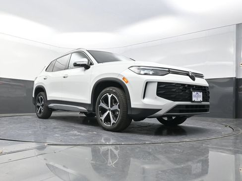 New 2026 Volkswagen Tiguan SE AWD/4WD image 21
