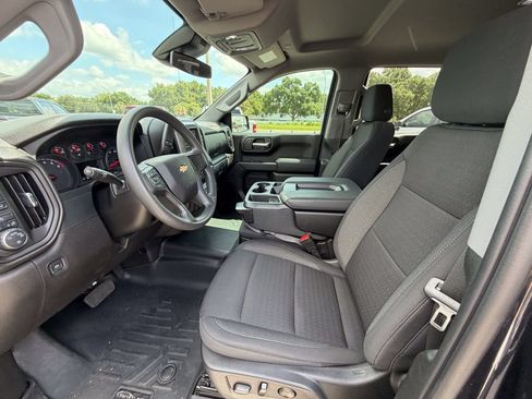 Used 2022 Chevrolet Silverado 1500 Custom AWD/4WD image 17