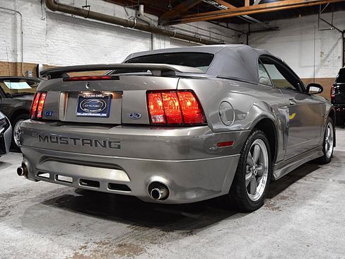 Used 2002 Ford Mustang GT RWD image 7