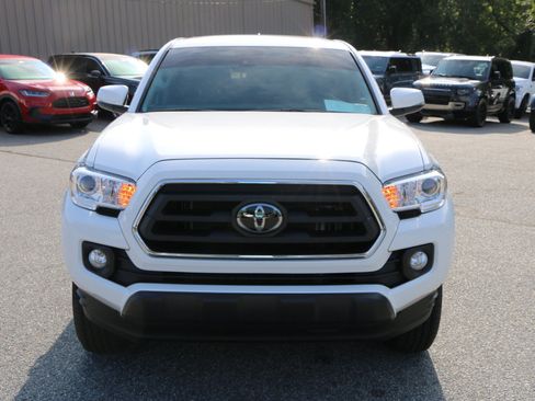 Used 2023 Toyota Tacoma SR5 w/ Technology Package AWD/4WD image 11