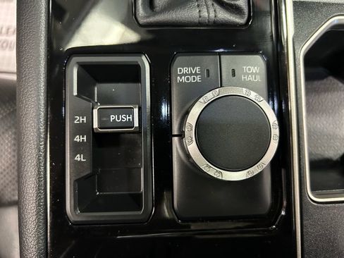 Used 2023 Toyota Tundra Limited AWD/4WD image 14