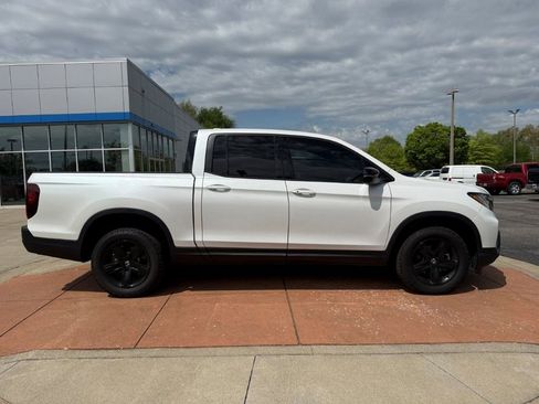 Used 2023 Honda Ridgeline Black Edition image 9