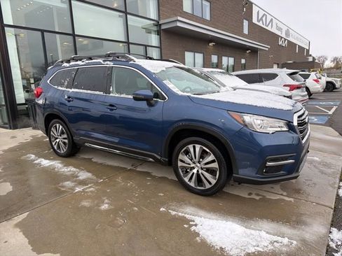 Used 2022 Subaru Ascent Limited w/ Technology Package image 1