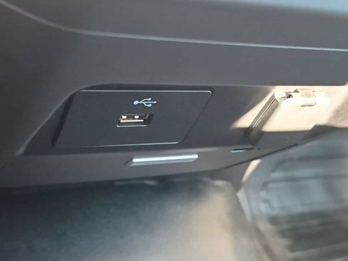 Used 2017 Ford F150 XL w/ Equipment Group 101A Mid AWD/4WD image 29
