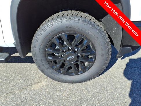 New 2026 Chevrolet Silverado 2500 Custom w/ Custom Value Package image 16