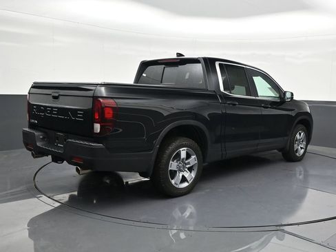 Used 2025 Honda Ridgeline RTL image 5