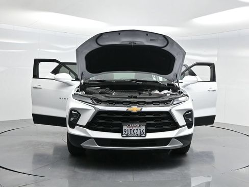 New 2025 Chevrolet Blazer LT w/ Convenience Package FWD image 52