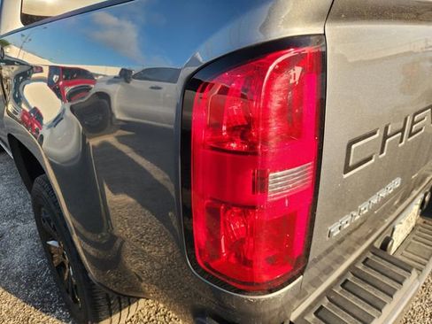 Used 2022 Chevrolet Colorado LT RWD image 7