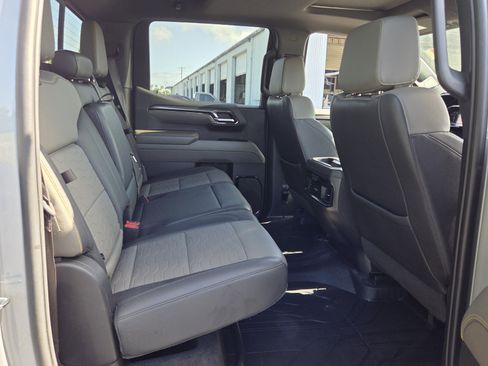 Certified 2023 Chevrolet Silverado 1500 ZR2 w/ Technology Package AWD/4WD image 15
